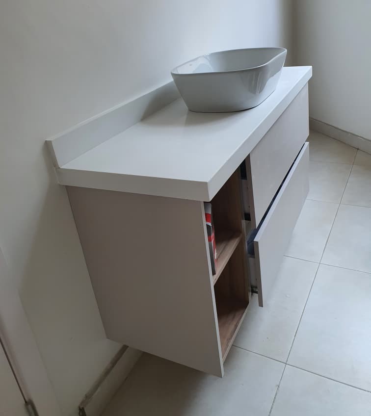 Bathroom vanity